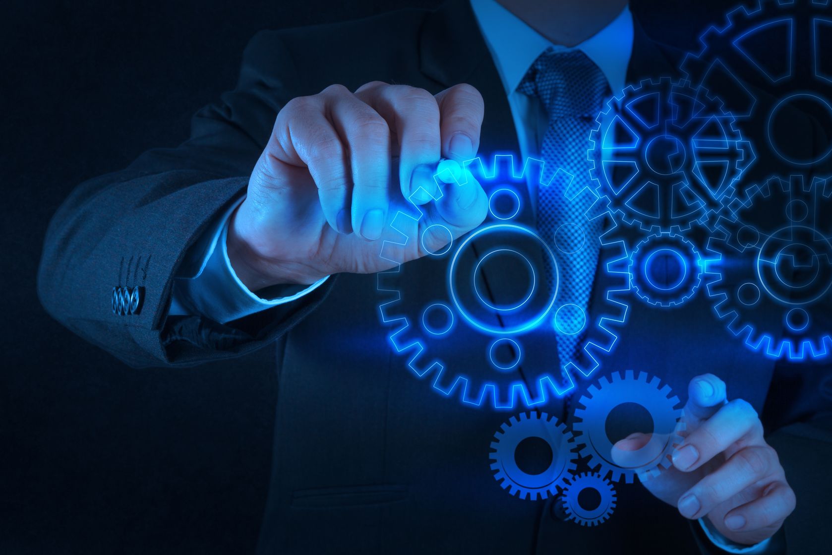 使用短週期元件的開放/整合系統需要可靠的安全措施與過時管理。為維持穩定且連續的運作,持續依據最新技術實施升級是維持系統最佳效能的必要措施。