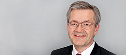 Dr. Andreas Helget